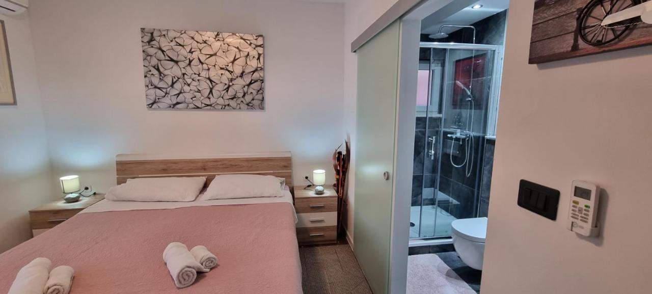 Luxurious Three Bedrooms Apartment With Two Terraces คาชเตลา ภายนอก รูปภาพ