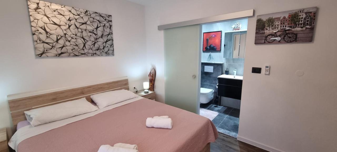 Luxurious Three Bedrooms Apartment With Two Terraces คาชเตลา ภายนอก รูปภาพ